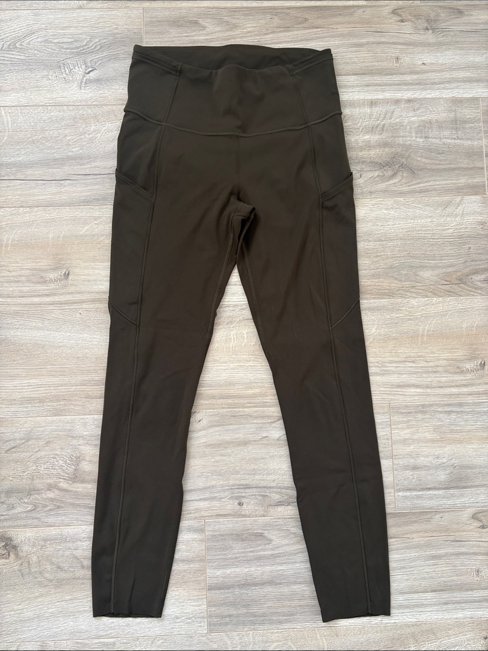 Lululemon Fast & Free high rise 25” legging in dark olive.